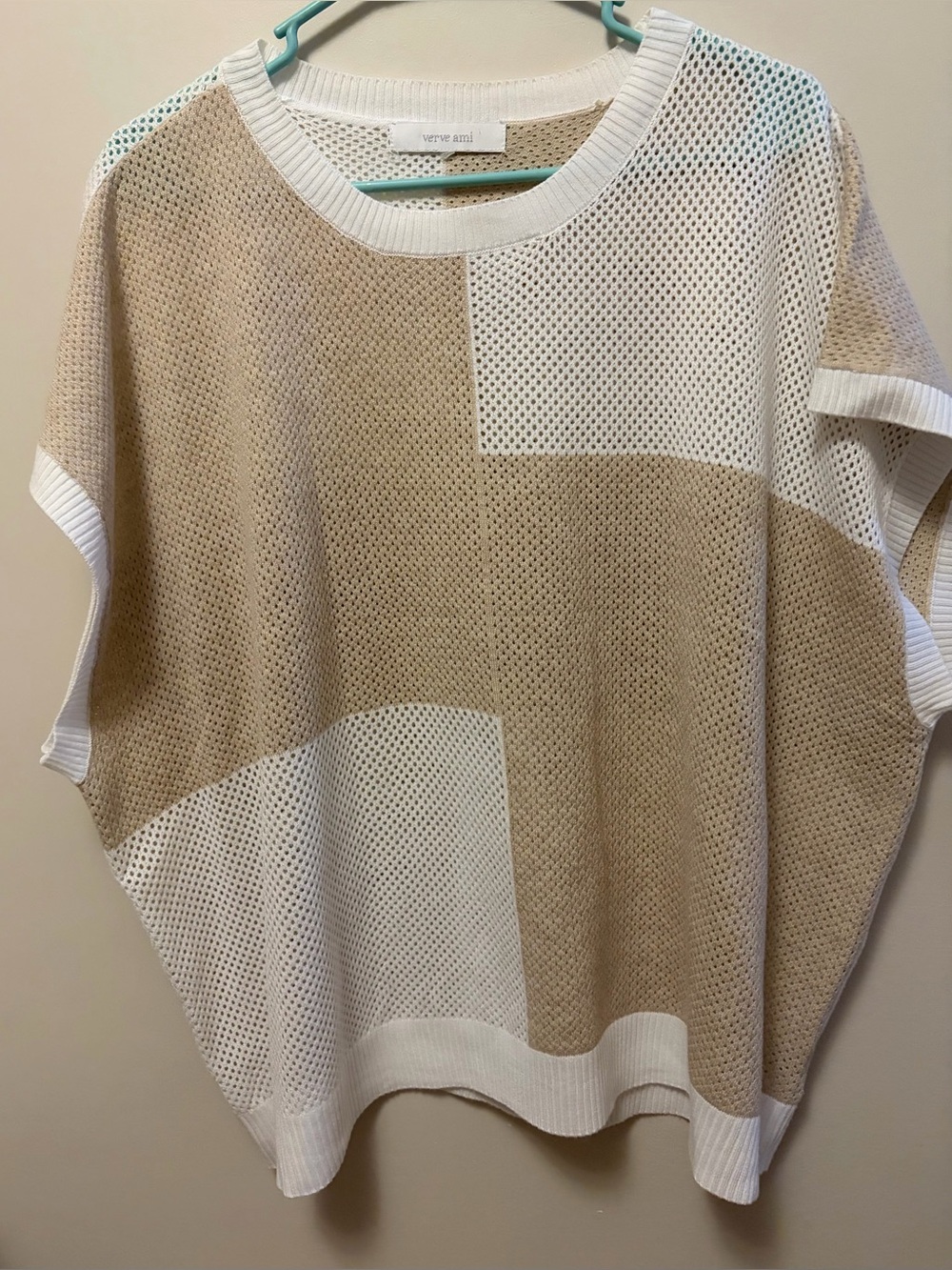 Verve Ami Short Sleeve Mesh Colorblock Tee in Beige and White